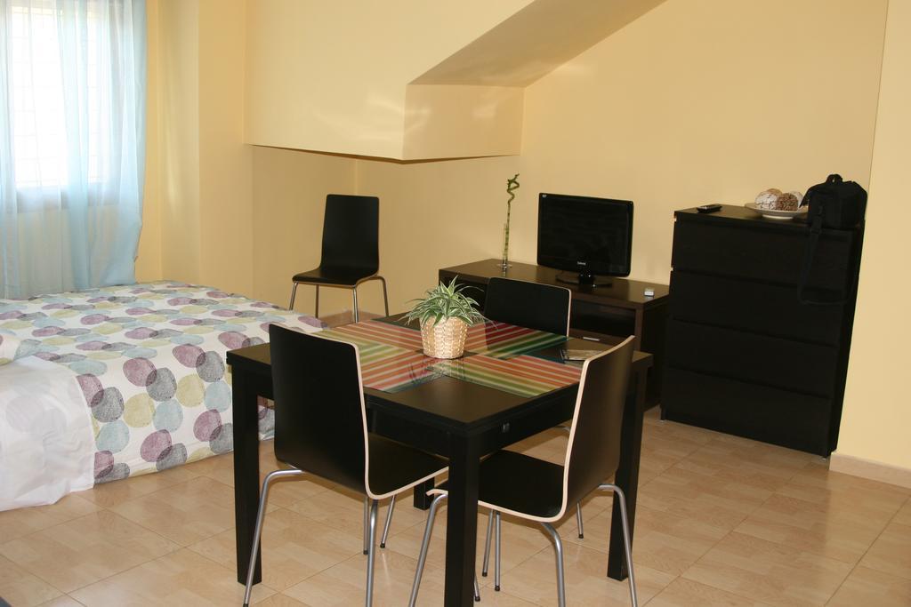 Apartamento Domingo Lozano مالقة المظهر الخارجي الصورة
