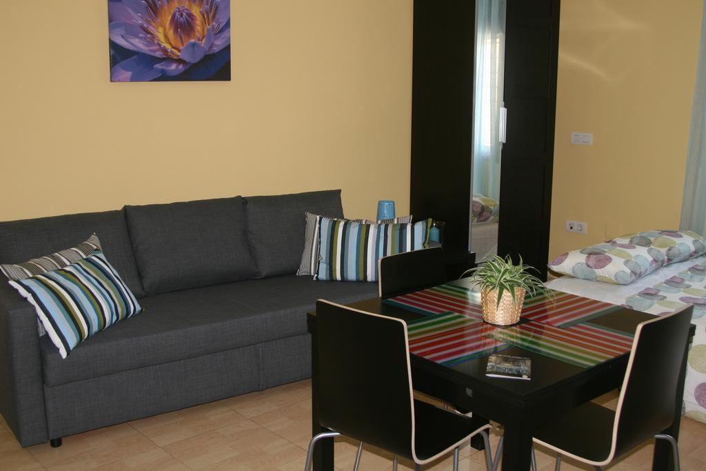 Apartamento Domingo Lozano مالقة المظهر الخارجي الصورة