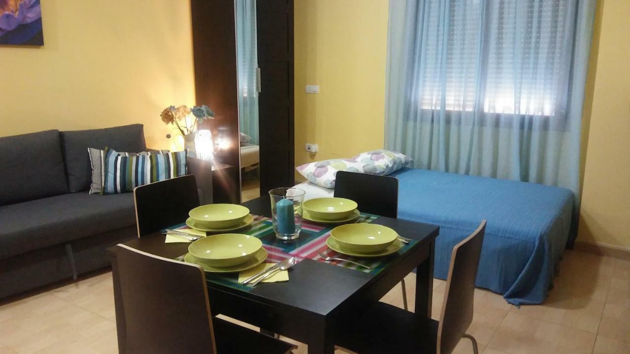 Apartamento Domingo Lozano مالقة المظهر الخارجي الصورة