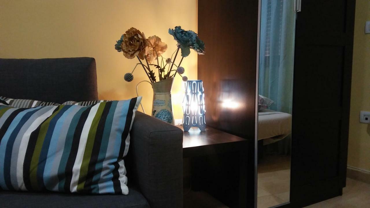 Apartamento Domingo Lozano مالقة المظهر الخارجي الصورة