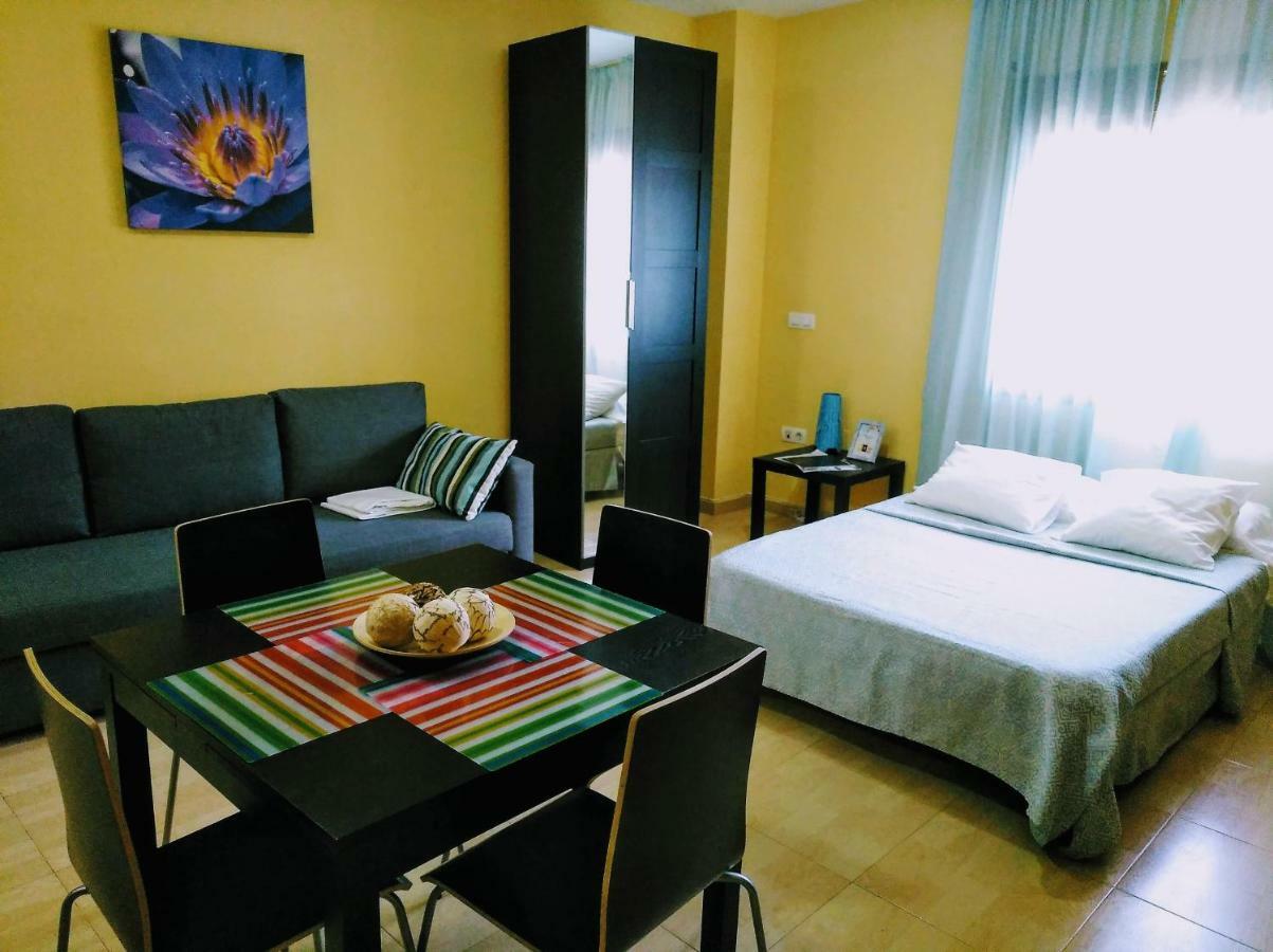 Apartamento Domingo Lozano مالقة المظهر الخارجي الصورة